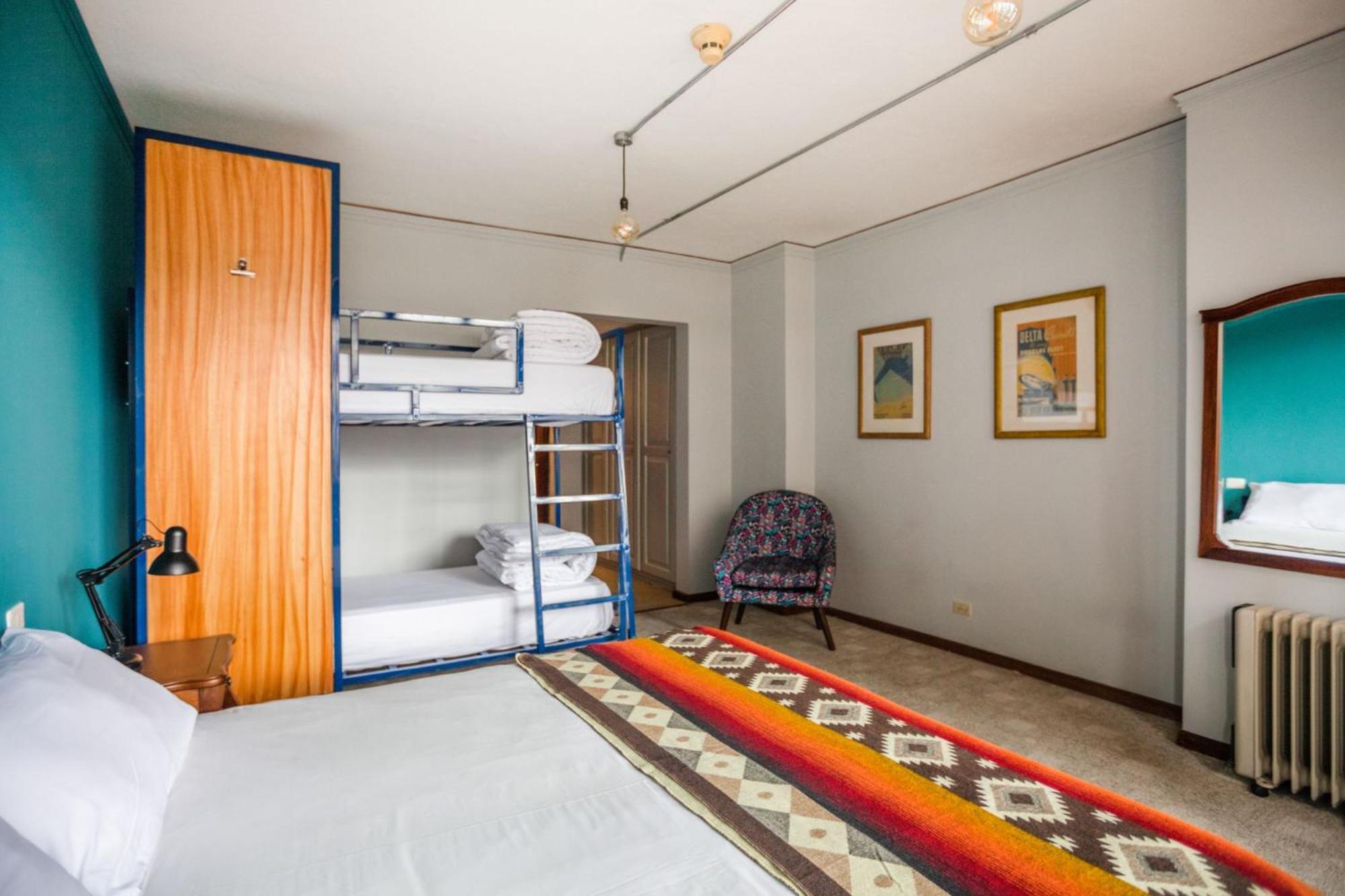 Socialtel Quito Hotel ภายนอก รูปภาพ